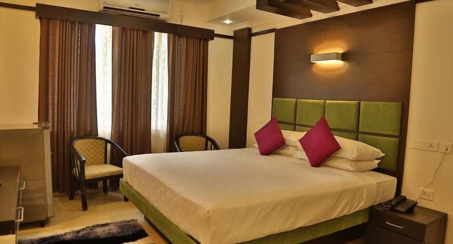 Continento The Classic Hotel Tirur المظهر الخارجي الصورة