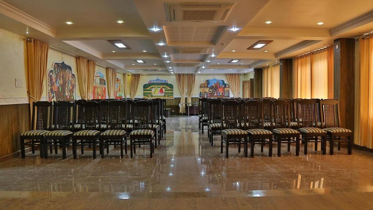 Continento The Classic Hotel Tirur المظهر الخارجي الصورة