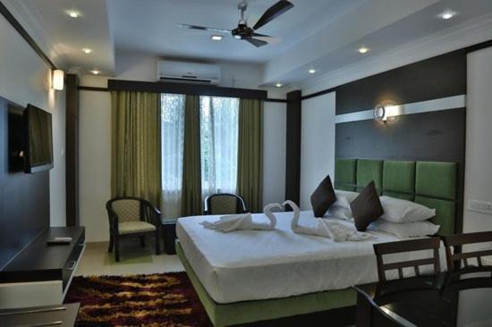 Continento The Classic Hotel Tirur المظهر الخارجي الصورة
